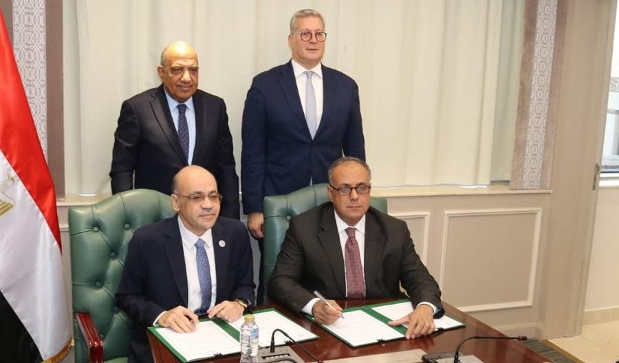 بروتوكول تعاون بين المواد النووية والمصرية العامة للبترول لمعالجة المخلفات البترولية